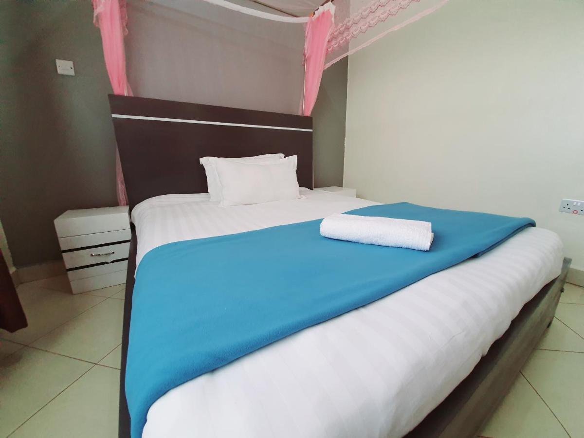 Airport Unique Hotel Ентеббе Екстер'єр фото