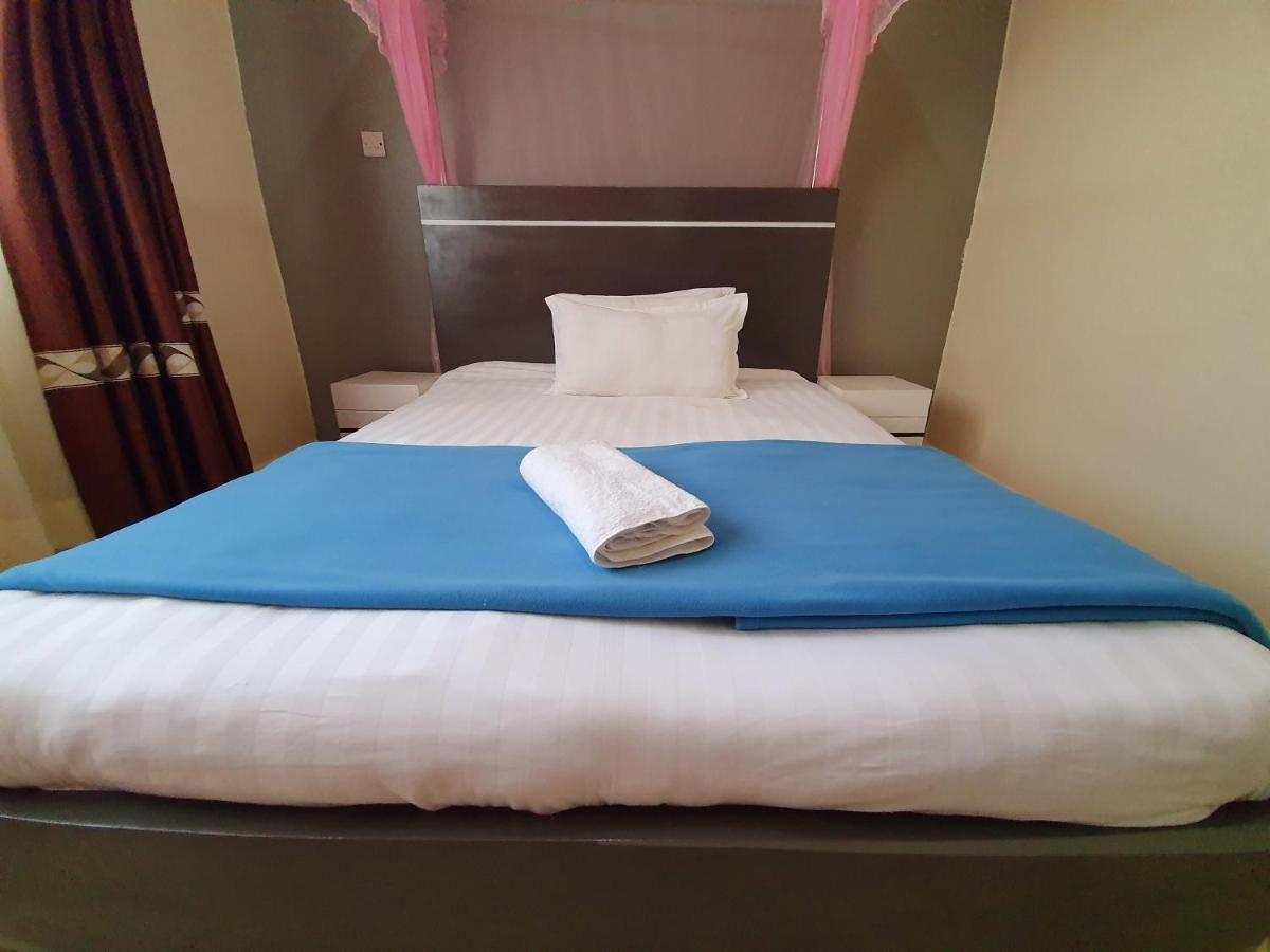 Airport Unique Hotel Ентеббе Екстер'єр фото